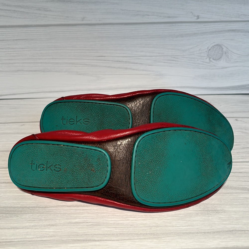 Red Tieks - image 8